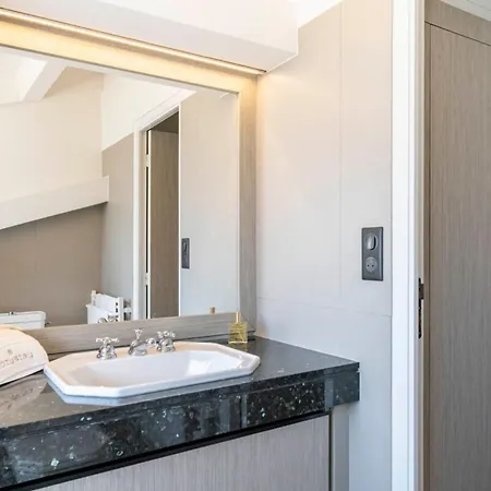 Magnificent Duplex Close To Carlton Cannes