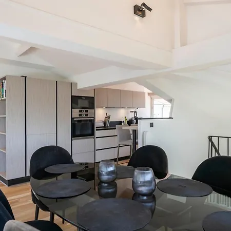 Apartamento Magnificent Duplex Close To Carlton *